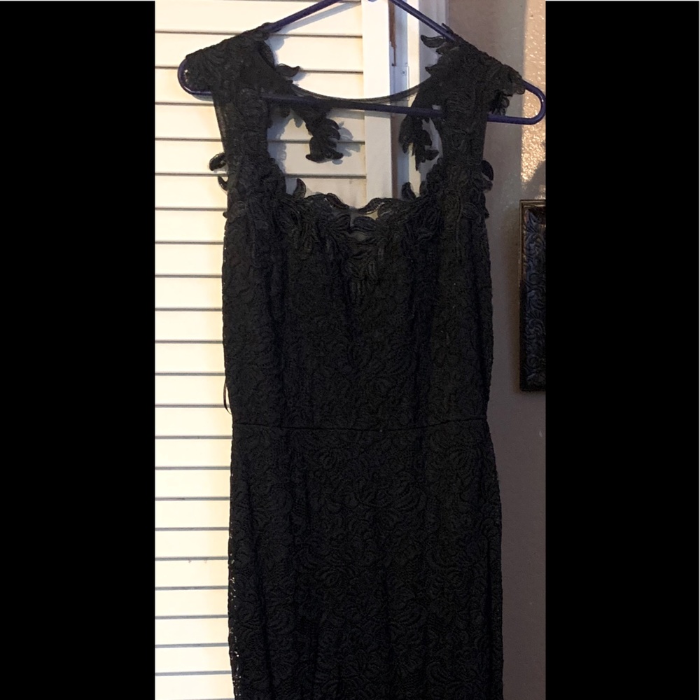 A long black dress🌺